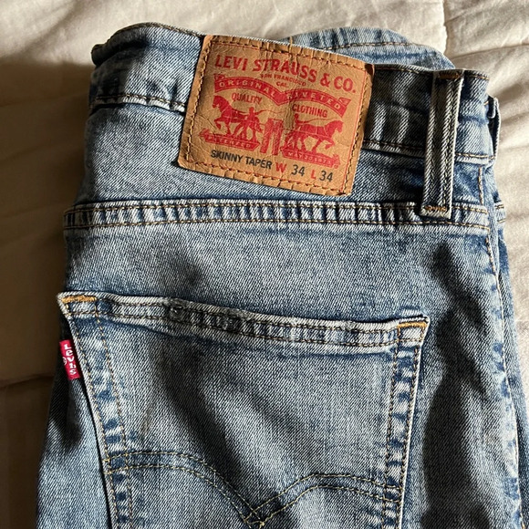Levi’s Mens Skinny Light Wash Ripped Jeans - Picture 3 of 11